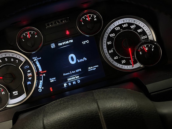 Dodge RAM 1500 25 of 30