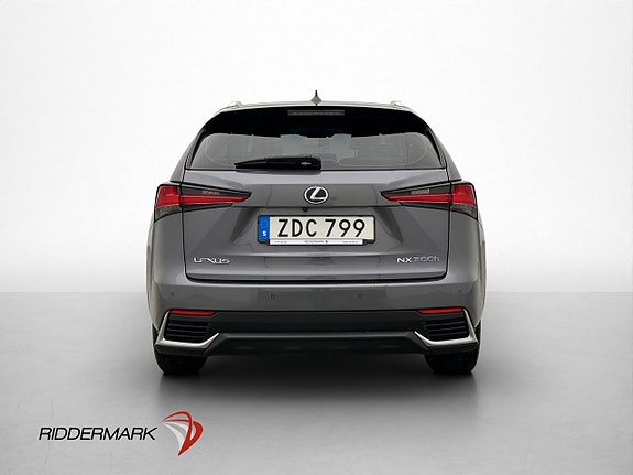 Lexus NX300h 7 of 30