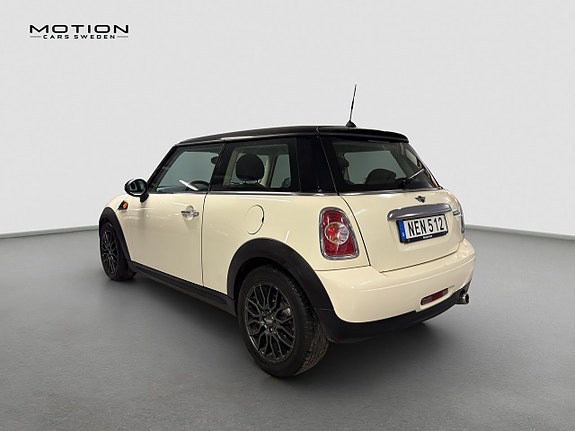 MINI Cooper D 7 of 17
