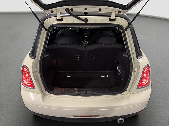 MINI Cooper D 17 of 17