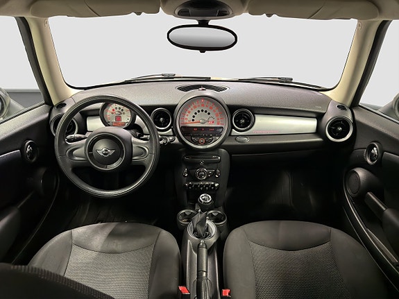 MINI Cooper D 13 of 17