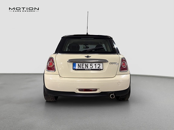 MINI Cooper D 6 of 17
