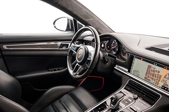 Porsche Panamera Turbo 24 of 30