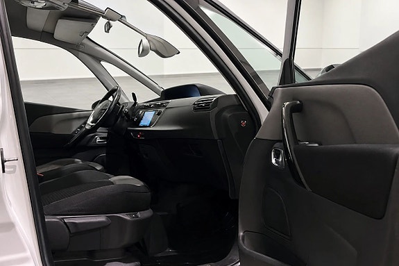 Citroen Grand C4 Picasso 22 of 26