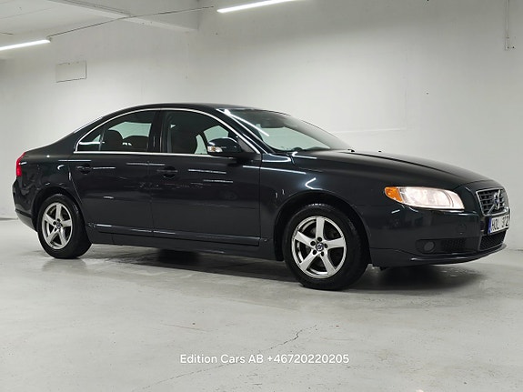 Volvo S80 2 of 15