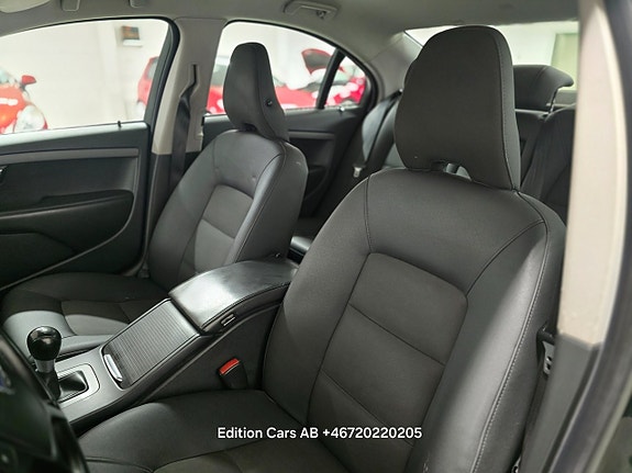 Volvo S80 10 of 15