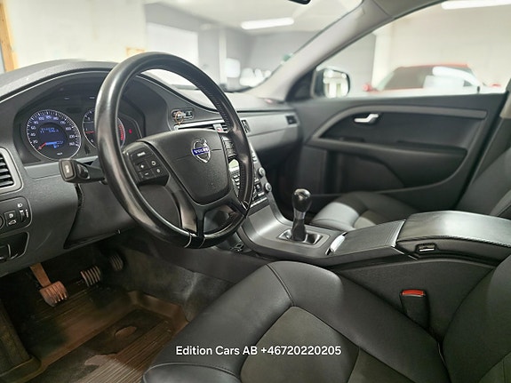 Volvo S80 9 of 15