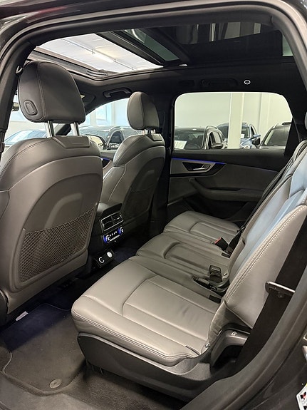 Audi Q7 20 of 25