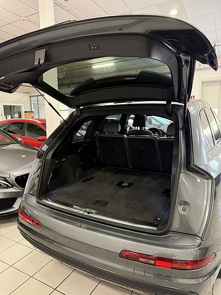 Audi Q7 23 of 25