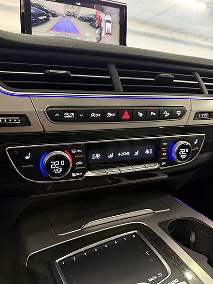 Audi Q7 13 of 25