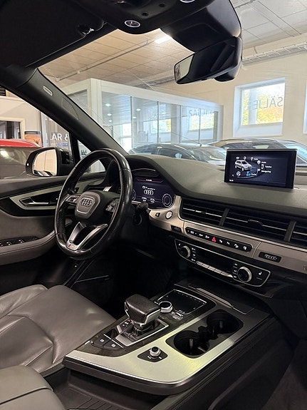 Audi Q7 18 of 25