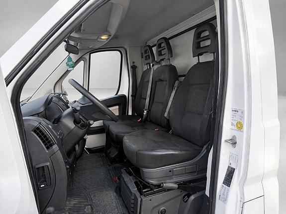 Peugeot Boxer 12 of 12