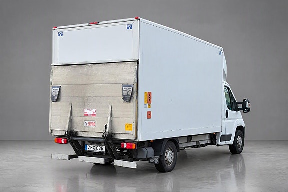Peugeot Boxer 8 of 12