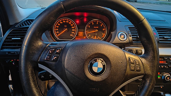 BMW 120i 8 of 9