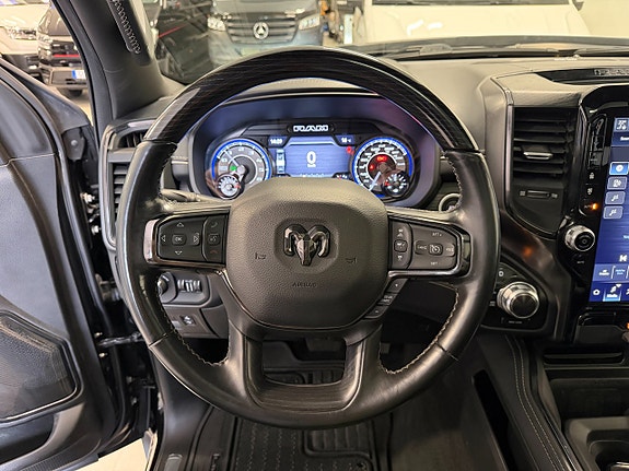 Dodge RAM 1500 27 of 30
