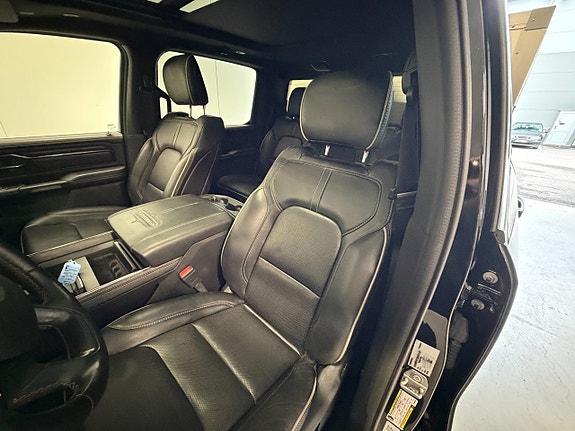 Dodge RAM 1500 23 of 30