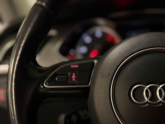 Audi A4 Allroad 2.0 TDI 177 ch quattro S tronic Attelage Xénon – Distribution remplacée