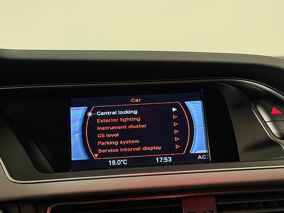 Audi A4 Allroad 2.0 TDI 177 ch quattro S tronic Attelage Xénon – Distribution remplacée