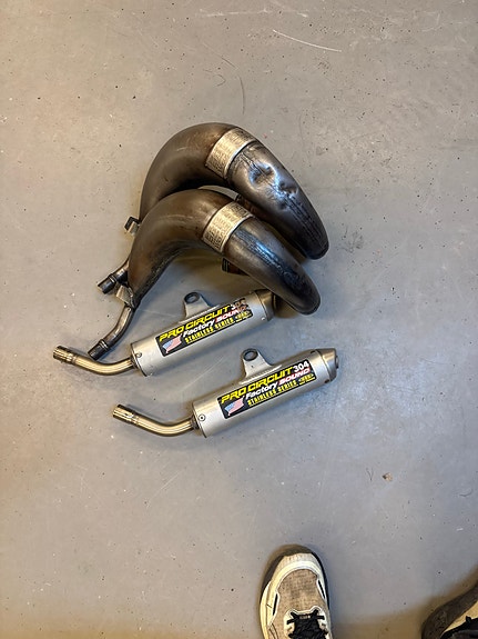 Product image 1 of 2