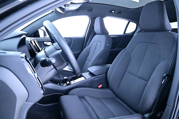 Volvo C40 8 of 27