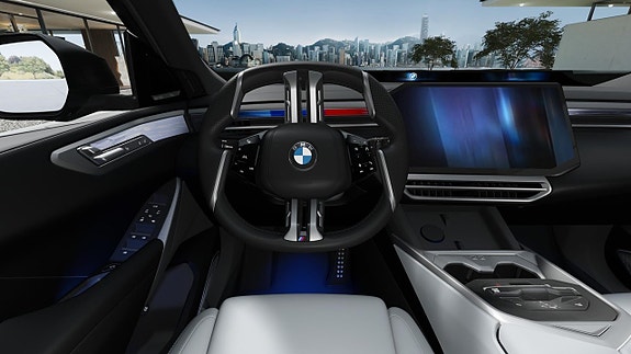 BMW iX5 12 of 13