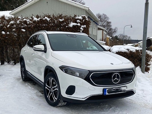 Mercedes-Benz EQA 250 6 of 8