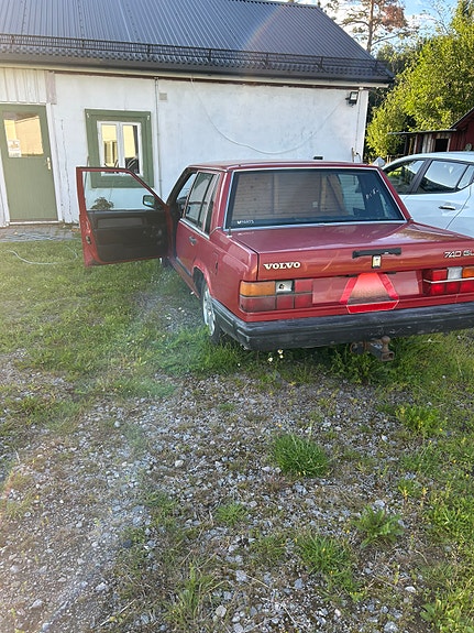 Volvo 740 3 of 8