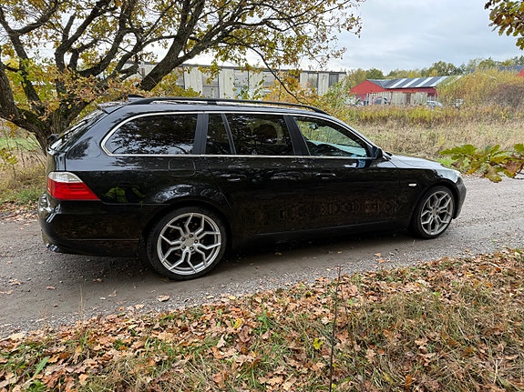 BMW 520i 4 of 9