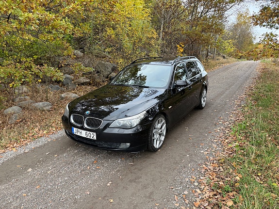 BMW 520i 3 of 9
