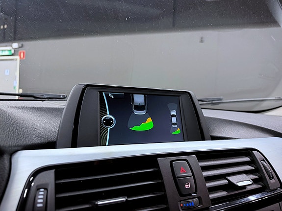 BMW 320d 14 of 14