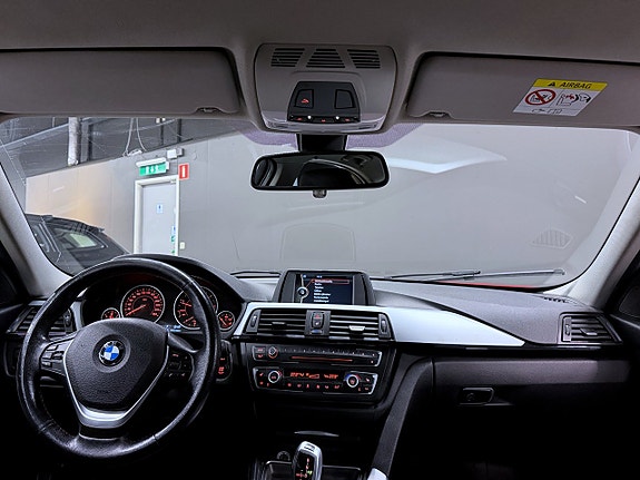 BMW 320d 2 of 14