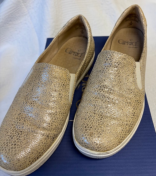Product image 1 of 8