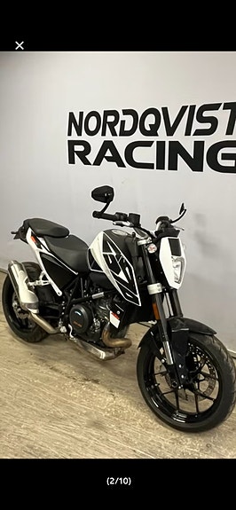 KTM 690 DUKE WHITE ABS 2 of 5