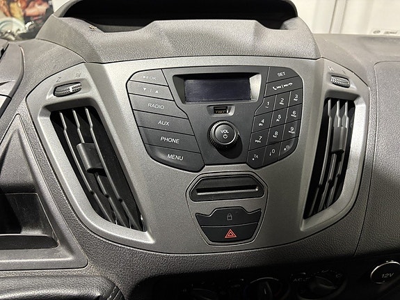 Ford Transit Custom 19 of 28