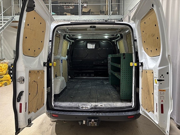 Ford Transit Custom 10 of 28