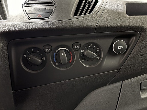 Ford Transit Custom 22 of 28
