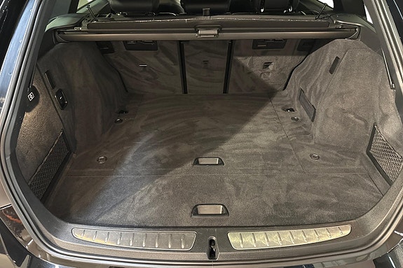BMW 320 12 of 19
