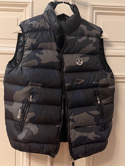 Product image 1 of 2