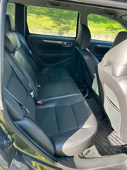 Volvo V70 12 of 13