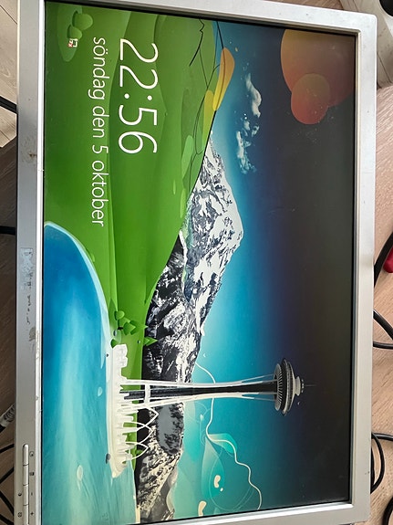 Product image 1 of 8
