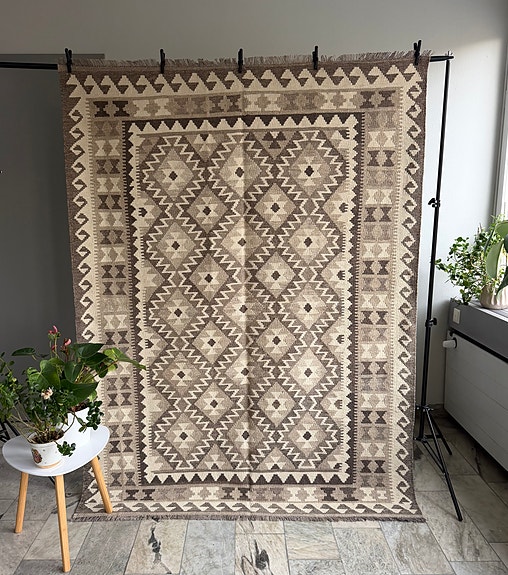 Product image 1 of 7