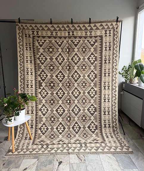 Product image 1 of 7