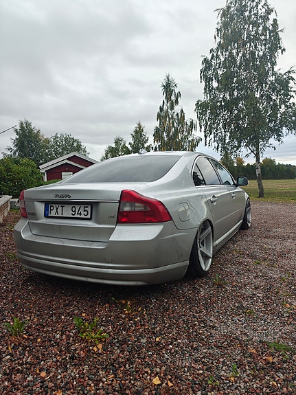 Volvo S80 3 of 8
