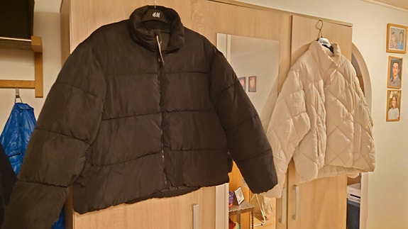 Product image 1 of 7