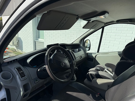 Nissan Primastar 3 of 3