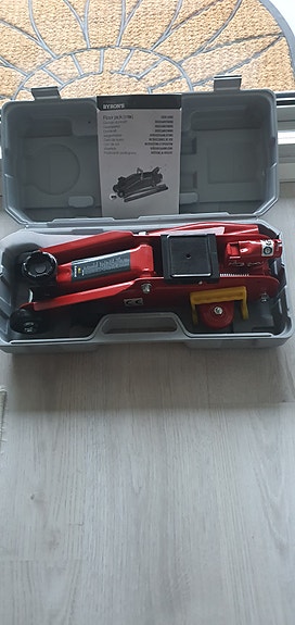 Product image 1 of 2