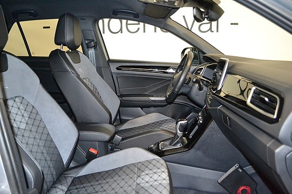 Volkswagen T-Roc 9 of 10