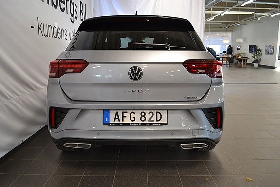 Volkswagen T-Roc 4 of 10