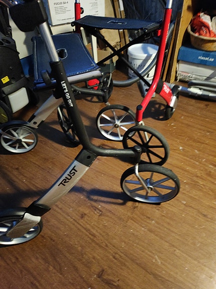 Product image 1 of 2
