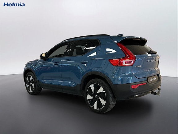 Volvo EX40 3 of 13